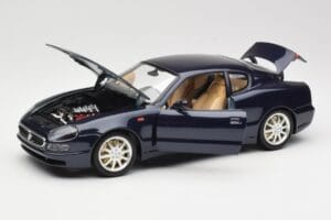 Maserati 3200 GT Czarny Bburago 1:18 3371 Metal — zdjęcie 2 z 8
