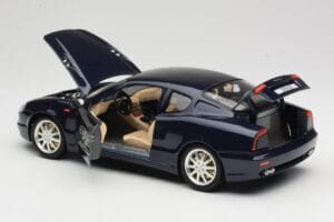 Maserati 3200 GT Czarny Bburago 1:18 3371 Metal — zdjęcie 5 z 8