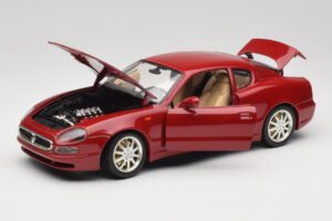 Maserati 3200 GT Ciemnoczerwony Bburago 1:18 3341-M2 Metal — zdjęcie 2 z 8