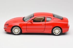Maserati 3200 GT Czerwony Bburago 1:18 3341 Metal — zdjęcie 4 z 8