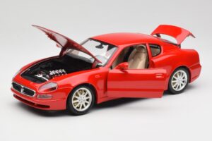 Maserati 3200 GT Rosso Mondiale Bburago 1:18 3341-M1 Metal — zdjęcie 2 z 8