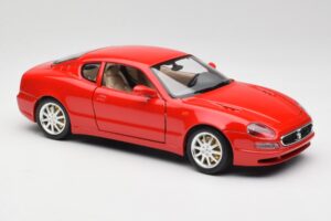 Maserati 3200 GT Rosso Mondiale Bburago 1:18 3341-M1 Metal — zdjęcie 6 z 8