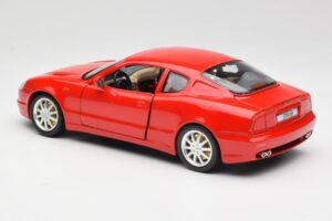 Maserati 3200 GT Rosso Mondiale Bburago 1:18 3341-M1 Metal — zdjęcie 7 z 8