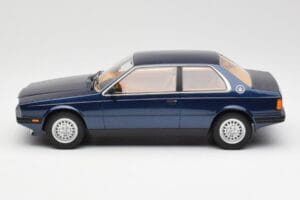 Maserati Biturbo Coupe Ciemnoniebieski Metallic Minichamps 1:18 107123500 Metal — zdjęcie 3 z 6