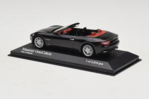 Maserati GranCabrio Czarny Metaliczny Minichamps 1:43 400123930 Metal — zdjęcie 3 z 5