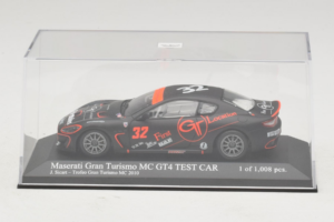 Maserati GranTurismo MC GT4 #32 J. Sicart Maserati MC 2010 Minichamps 1:43 400101232 Metal — zdjęcie 4 z 5