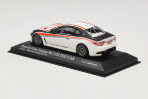 Maserati GranTurismo MC GT4 Trofeo GranTurismo MC Test Car 2010 Minichamps 1:43 400101201 Metal — zdjęcie 3 z 4