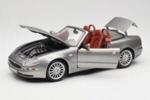 Maserati 4200 GT Spyder Szary Bburago 1:18 18-12019 Metal — zdjęcie 2 z 8