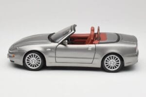 Maserati 4200 GT Spyder Szary Bburago 1:18 18-12019 Metal — zdjęcie 4 z 8