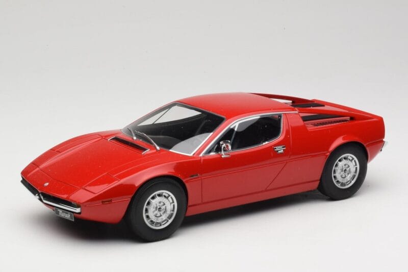 Maserati Merak Czerwony Minichamps 1:18 107123761 Żywica