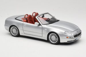 Maserati Spyder Srebrny Maisto 1:18 31667 Metal — zdjęcie 6 z 8