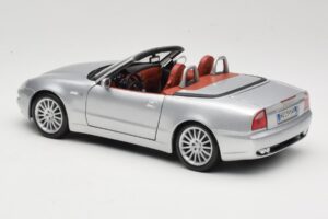 Maserati Spyder Srebrny Maisto 1:18 31667 Metal — zdjęcie 7 z 8