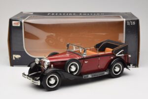 Maybach DS8 Zeppelin Czerwony Anson 1:18 30413 Metal — zdjęcie 8 z 8