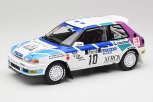 Mazda 323 GTX #10 T. Makinen / S. Harjanne 1000 Lakes Rally 1991 Otto 1:18 OT1099 Żywica