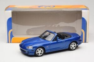 Mazda MX-5 NA 10th Anniversary Blue Metallic Gate 1:18 01071 Metal — zdjęcie 8 z 8