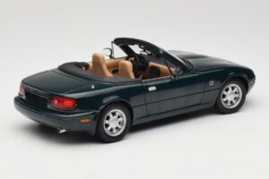 Mazda MX-5 NA Emerald Green Gate 1:18 01017 Metal — zdjęcie 3 z 8