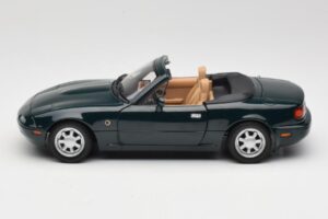 Mazda MX-5 NA Emerald Green Gate 1:18 01017 Metal — zdjęcie 4 z 8
