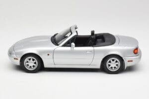 Mazda MX-5 Miata NA Highlight Srebrny Gate 1:18 1015 Metal — zdjęcie 4 z 8