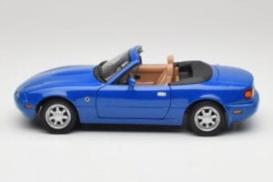 Mazda MX-5 NA Twilight Niebieski Mica Gate 1:18 1013 Metal — zdjęcie 4 z 8