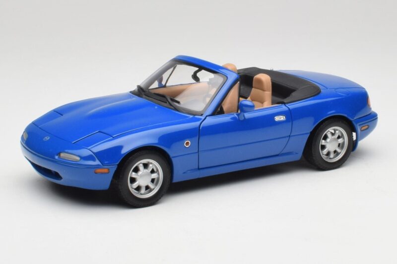 Mazda MX-5 NA Twilight Niebieski Mica Gate 1:18 1013 Metal
