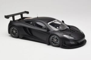 McLaren 12C GT3 Carbon Matt Czarny Minichamps 1:18 151121390 Metal — zdjęcie 4 z 6