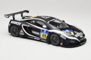 McLaren 12C GT3 Dorr Motorsport #69 C. Adams / M. Klasen 24 Hours Nurburgring 2013 Minichamps 1:18 151131369 Metal — zdjęcie 4 z 6