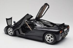 McLaren F1 Blue Metallic Minichamps 1:12 530133130 Metal — zdjęcie 5 z 8