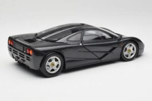 McLaren F1 Carbon Czarny Metaliczny Minichamps 1:18 530133420 Metal — zdjęcie 3 z 8