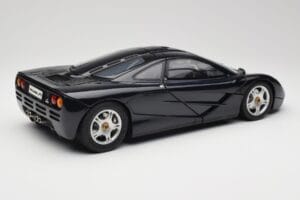McLaren F1 Dark Blue Metallic Minichamps 1:12 530133128 Metal — zdjęcie 3 z 9
