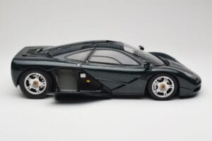 McLaren F1 Dark Green Metallic Minichamps 1:12 530133127 Metal — zdjęcie 4 z 9