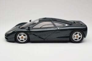 McLaren F1 Dark Green Metallic Minichamps 1:12 530133127 Metal — zdjęcie 5 z 9