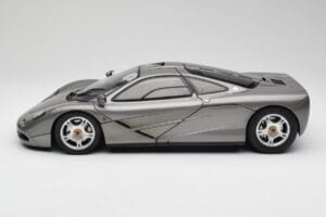 McLaren F1 Dark Silver Minichamps 1:12 530133124 Metal — zdjęcie 4 z 8
