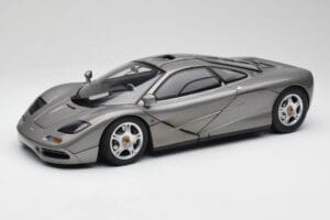 McLaren F1 Dark Silver Minichamps 1:12 530133124 Metal