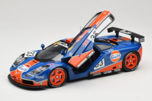 McLaren F1 GTR Gulf #33 R. Bellm / M. Weaver / J-J. Lehto 24 Hours of Le Mans 1996 UT Models 1:18 530161833 Metal — zdjęcie 2 z 8