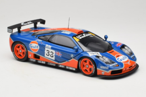 McLaren F1 GTR Gulf #33 R. Bellm / M. Weaver / J-J. Lehto 24 Hours of Le Mans 1996 UT Models 1:18 530161833 Metal — zdjęcie 6 z 8
