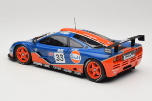 McLaren F1 GTR Gulf #33 R. Bellm / M. Weaver / J-J. Lehto 24 Hours of Le Mans 1996 UT Models 1:18 530161833 Metal — zdjęcie 7 z 8