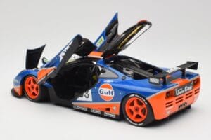 McLaren F1 GTR Gulf Racing #33 S. Bellm / A. Weaver / J. Lehto 24 Hours of Le Mans 1996 Minichamps 1:18 530133633 Metal — zdjęcie 5 z 8