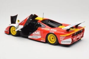 McLaren F1 GTR Gulf Team Davidoff #40 D. O'Rourke / G. Sugden / J. Auberlein 24 Hours of Le Mans 1998 Minichamps 1:18 5301338 — zdjęcie 5 z 8
