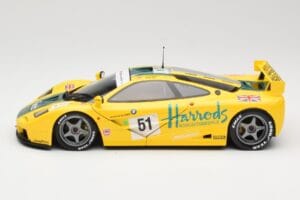 McLaren F1 GTR Harrods Mach One Racing #51 A. Wallace / D. Bell / J. Bell 24 Hours of Le Mans 1995 Minichamps 1:18 530133551  — zdjęcie 4 z 8