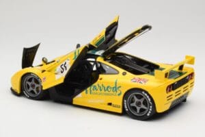 McLaren F1 GTR Harrods Mach One Racing #51 A. Wallace / D. Bell / J. Bell 24 Hours of Le Mans 1995 Minichamps 1:18 530133551  — zdjęcie 5 z 8