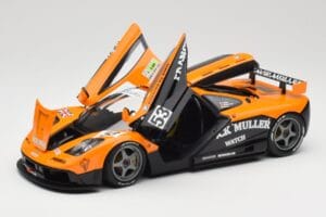 McLaren F1 GTR Kokusai Kaihatsu Racing #53 O. Giroix / J. Sala / P. Deletraz 24 Hours of Le Mans 1996 Minichamps 1:18 5301336 — zdjęcie 2 z 8