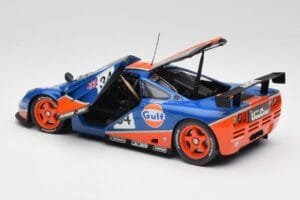 McLaren F1 GTR #34 Gulf Racing 1996 UT Models 1:18 39621 Metal — zdjęcie 5 z 8