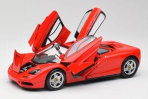 McLaren F1 Magma Czerwony Minichamps 1:18 530133422 Metal — zdjęcie 2 z 8