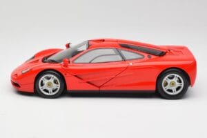 McLaren F1 Magma Czerwony Minichamps 1:18 530133422 Metal — zdjęcie 4 z 8