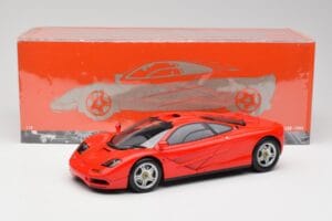 McLaren F1 Magma Czerwony Minichamps 1:18 530133422 Metal — zdjęcie 8 z 8