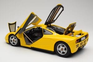 McLaren F1 Żółty Minichamps 1:12 530133121 Metal — zdjęcie 6 z 9