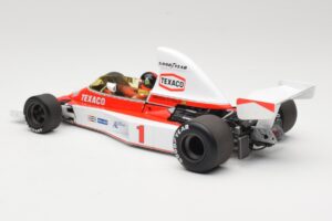 McLaren M23 Ford #1 E. Fittipaldi F1 1975 Minichamps 1:18 530751801 Metal — zdjęcie 7 z 9
