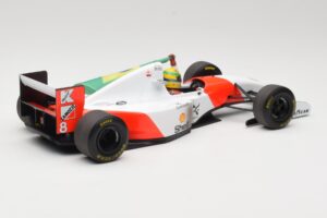 McLaren MP4/8 Ford #8 A. Senna Winner Australian GP 1993 Minichamps 1:18 540933838 Metal — zdjęcie 2 z 7