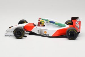 McLaren MP4/8 Ford #8 A. Senna Winner Australian GP 1993 Minichamps 1:18 540933838 Metal — zdjęcie 4 z 7