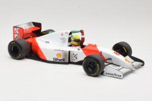 McLaren MP4/8 Ford #8 A. Senna Winner Australian GP 1993 Minichamps 1:18 540933838 Metal — zdjęcie 5 z 7